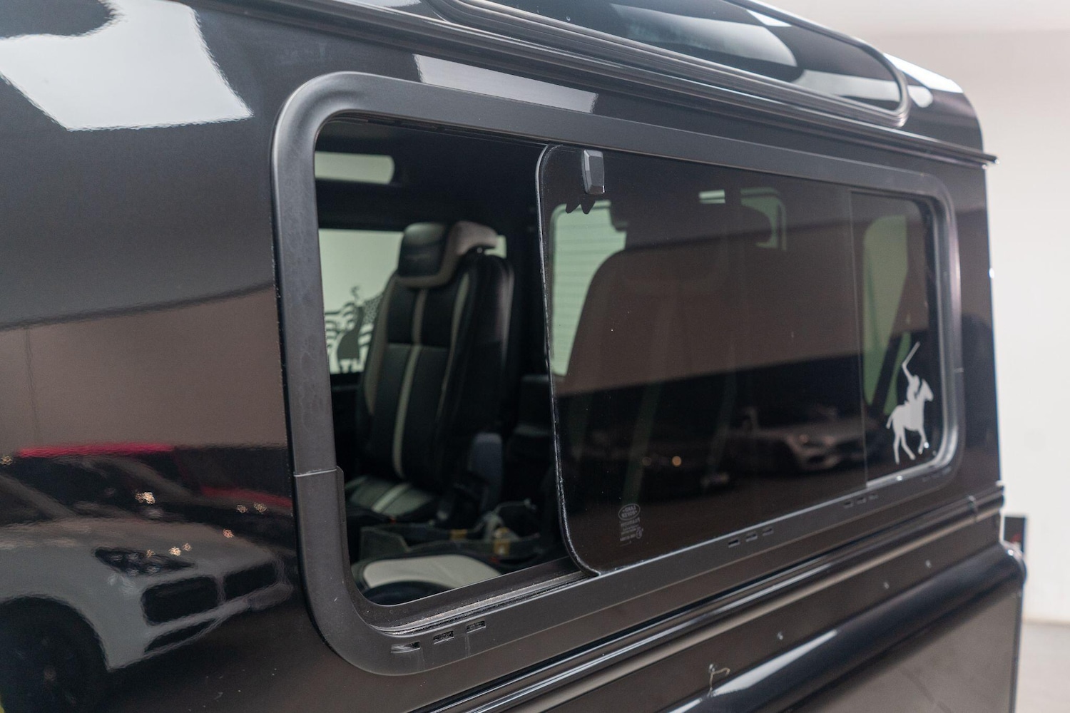 Used Land Rover Defender 90 for sale - 76388363: Photo 29