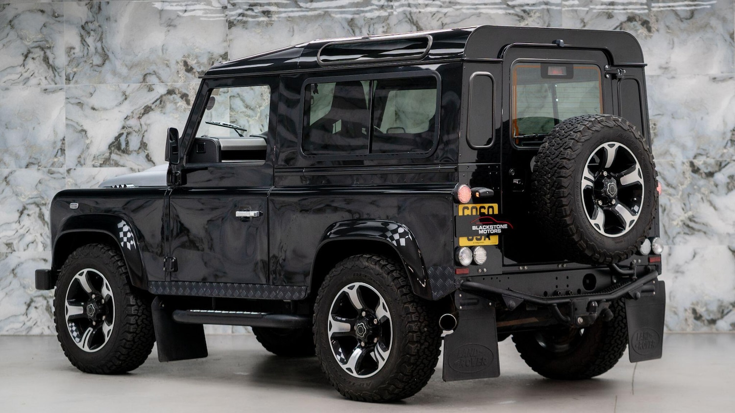 Used Land Rover Defender 90 for sale - 76388363: Photo 6