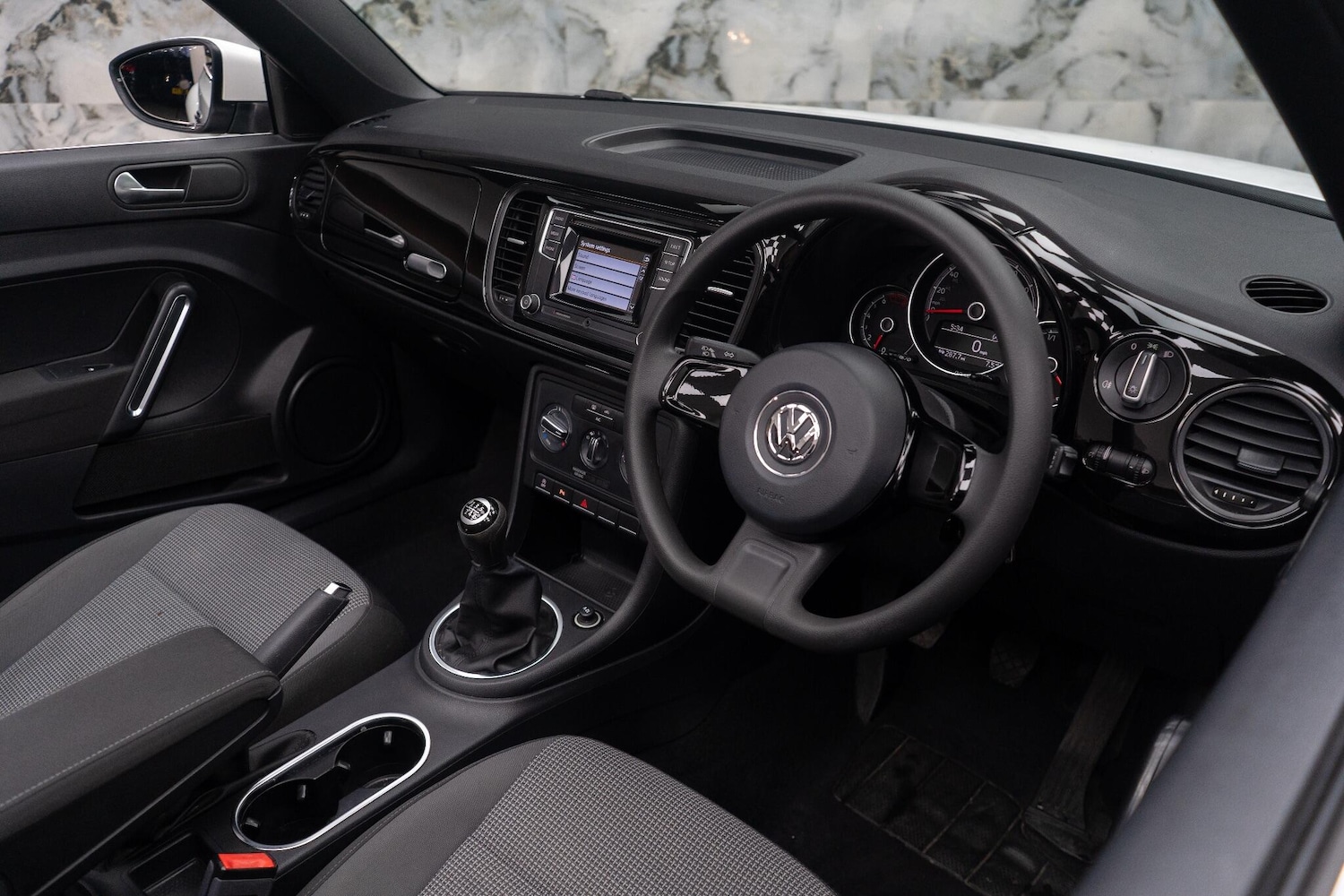 Used Volkswagen Beetle for sale - 76702080: Photo 10