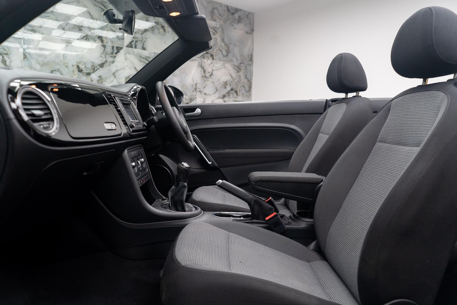 Used Volkswagen Beetle for sale - 76702080: Photo 14