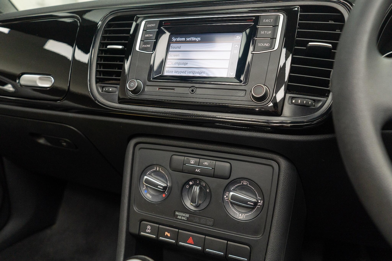 Used Volkswagen Beetle for sale - 76702080: Photo 17