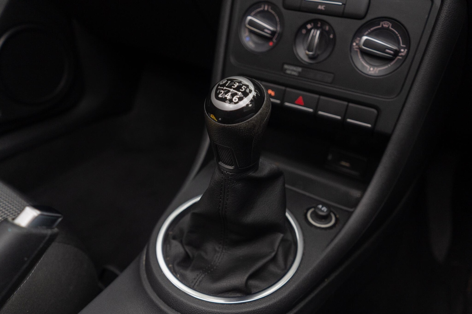 Used Volkswagen Beetle for sale - 76702080: Photo 20