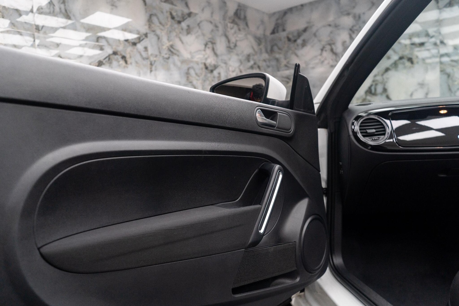 Used Volkswagen Beetle for sale - 76702080: Photo 22