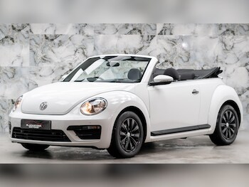 Used Volkswagen Beetle 2017 for sale - 76702080: Photo