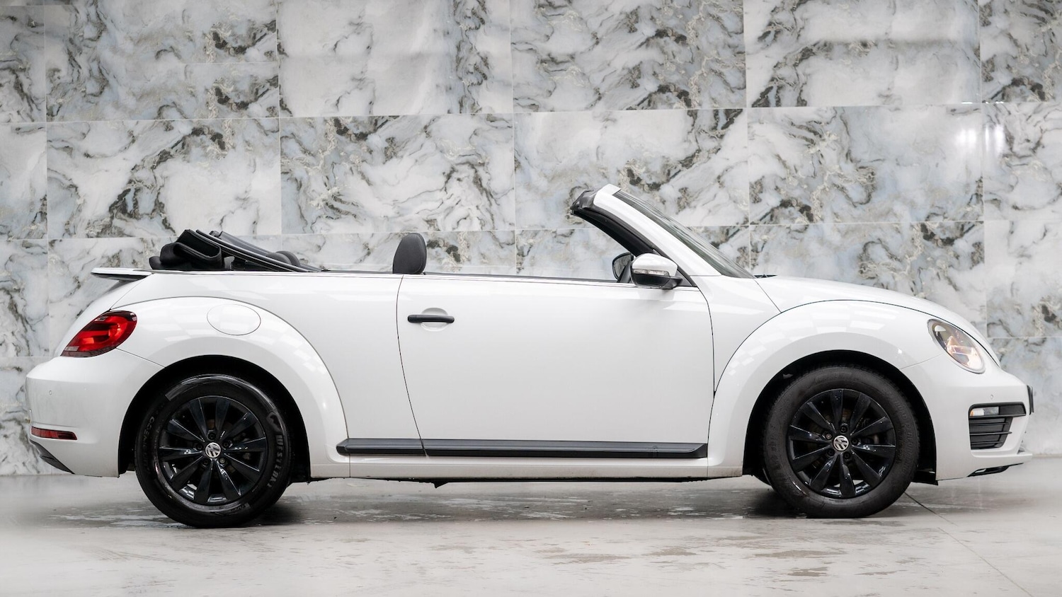 Used Volkswagen Beetle for sale - 76702080: Photo 8