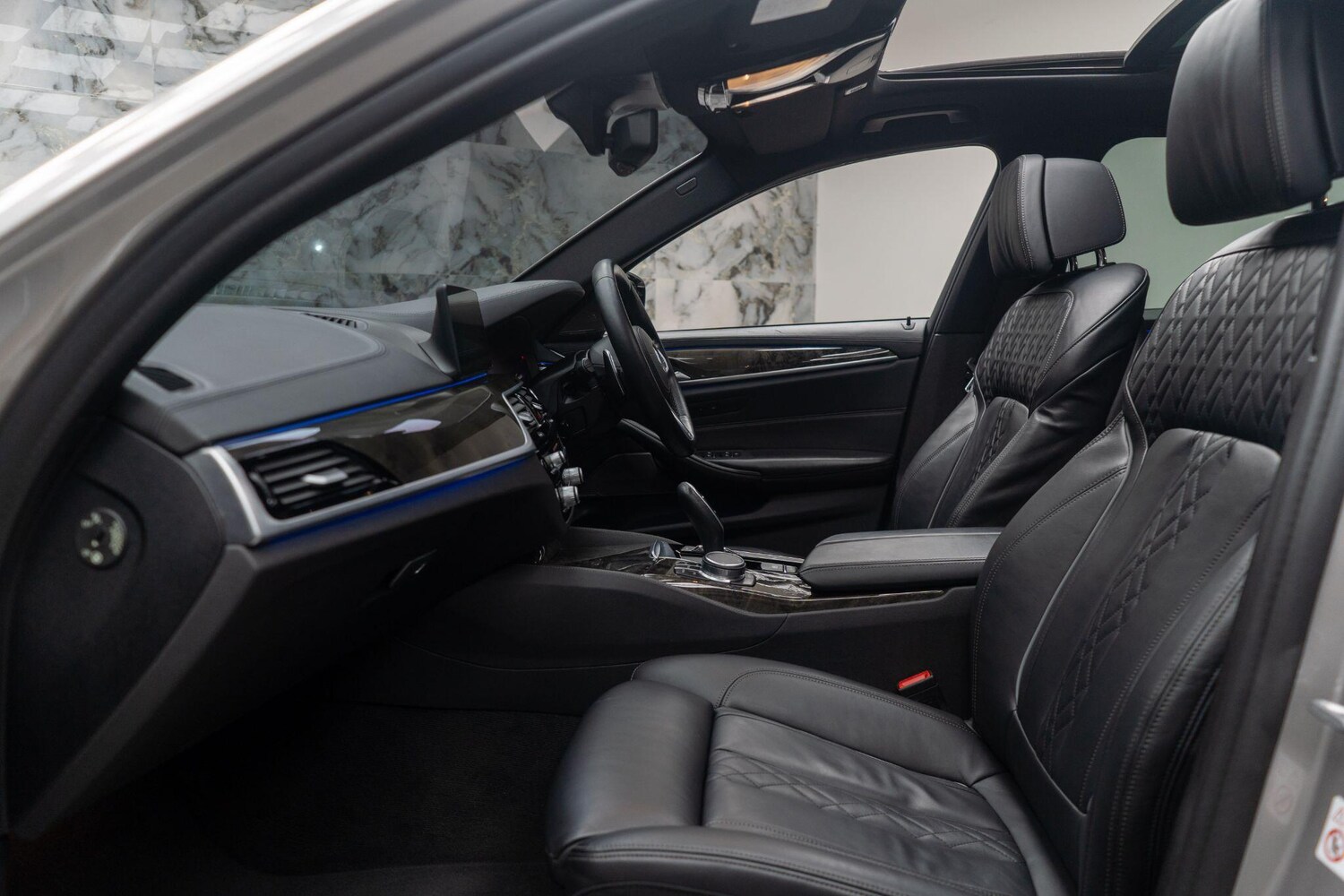 Used BMW 5 Series 2019 for sale - 76855833: Photo 43