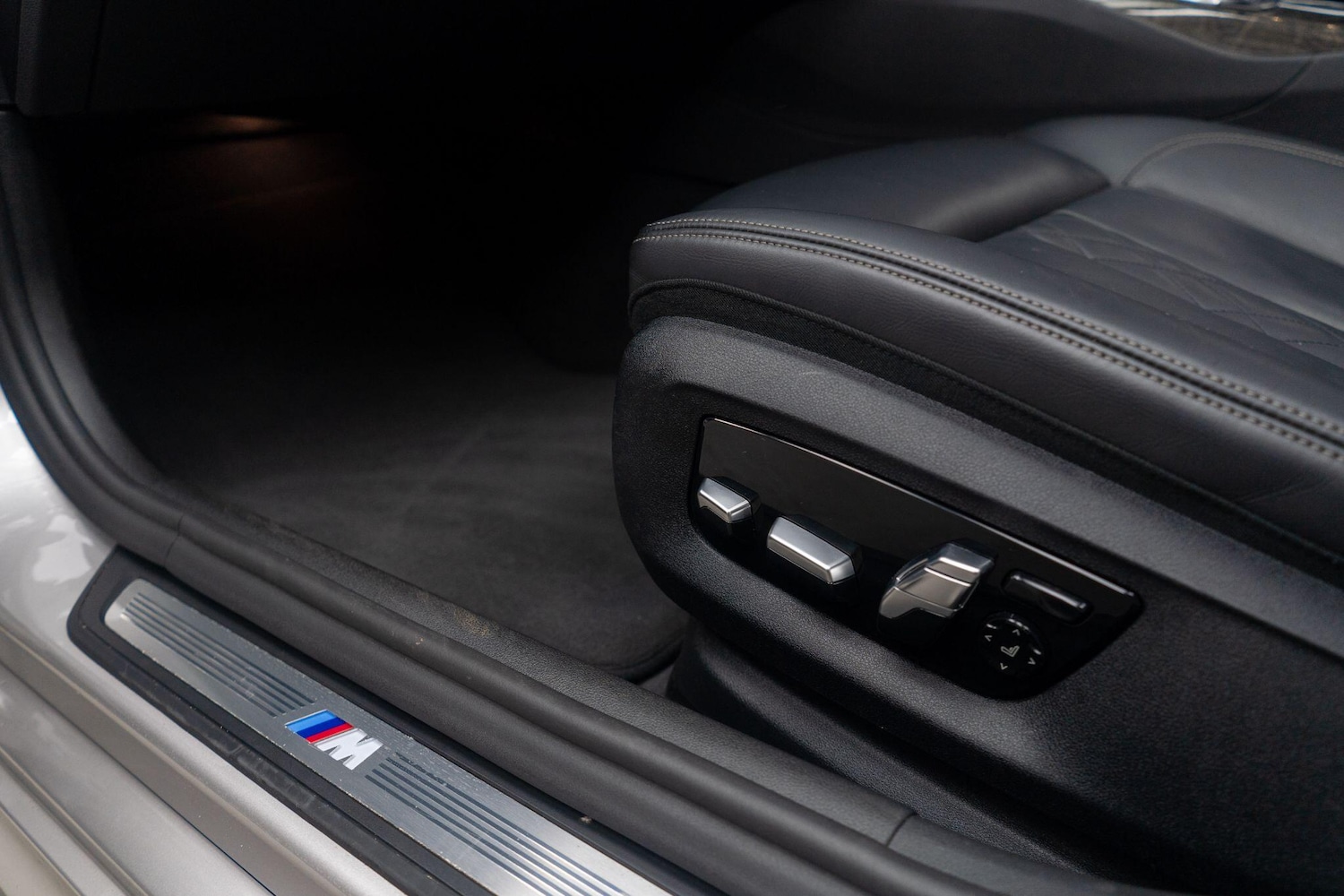 Used BMW 5 Series 2019 for sale - 76855833: Photo 44