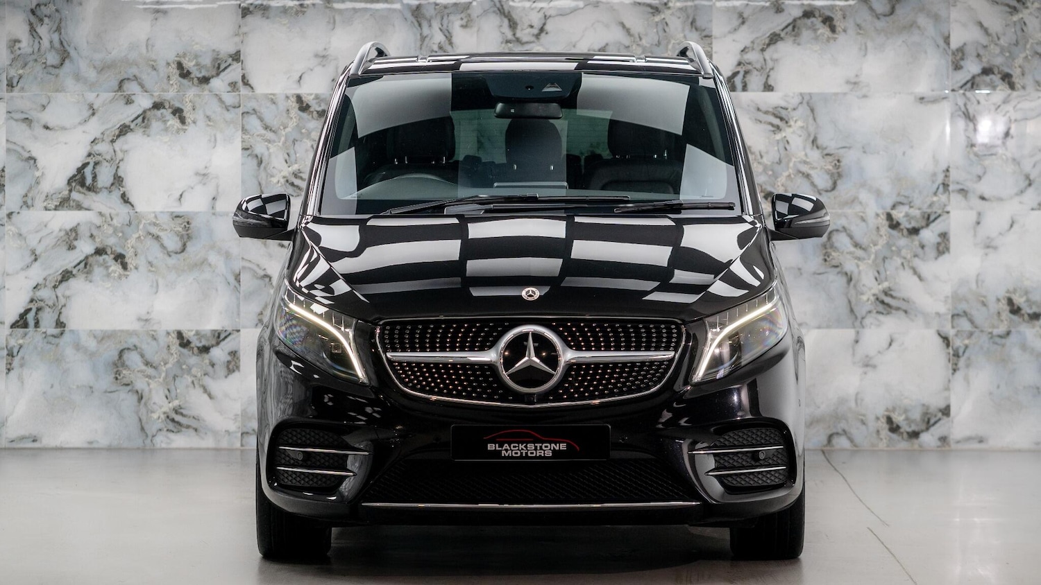 Used Mercedes-Benz V-Class 2022 for sale - 77175891: Photo 2