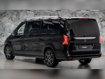 Used Mercedes-Benz V-Class 2022 for sale - 77175891: Photo