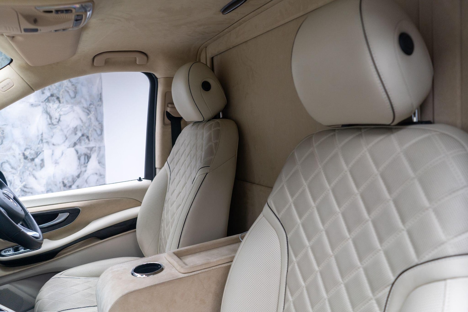 Used Mercedes-Benz V-Class 2022 for sale - 76399123: Photo 13