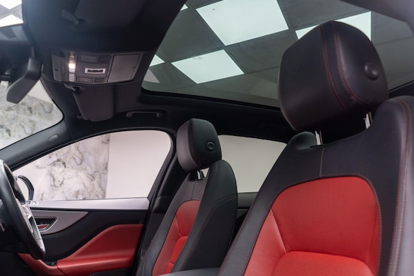 Used Jaguar F-Pace for sale - 76179698: Photo 2