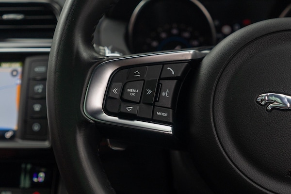 Used Jaguar F-Pace for sale - 76179698: Photo 32