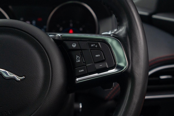 Used Jaguar F-Pace for sale - 76179698: Photo 34