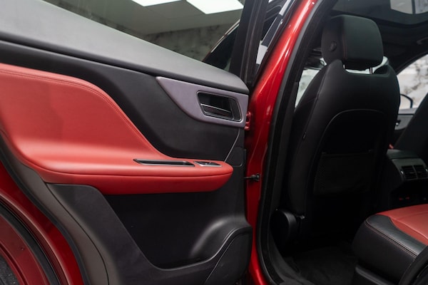 Used Jaguar F-Pace for sale - 76179698: Photo 41