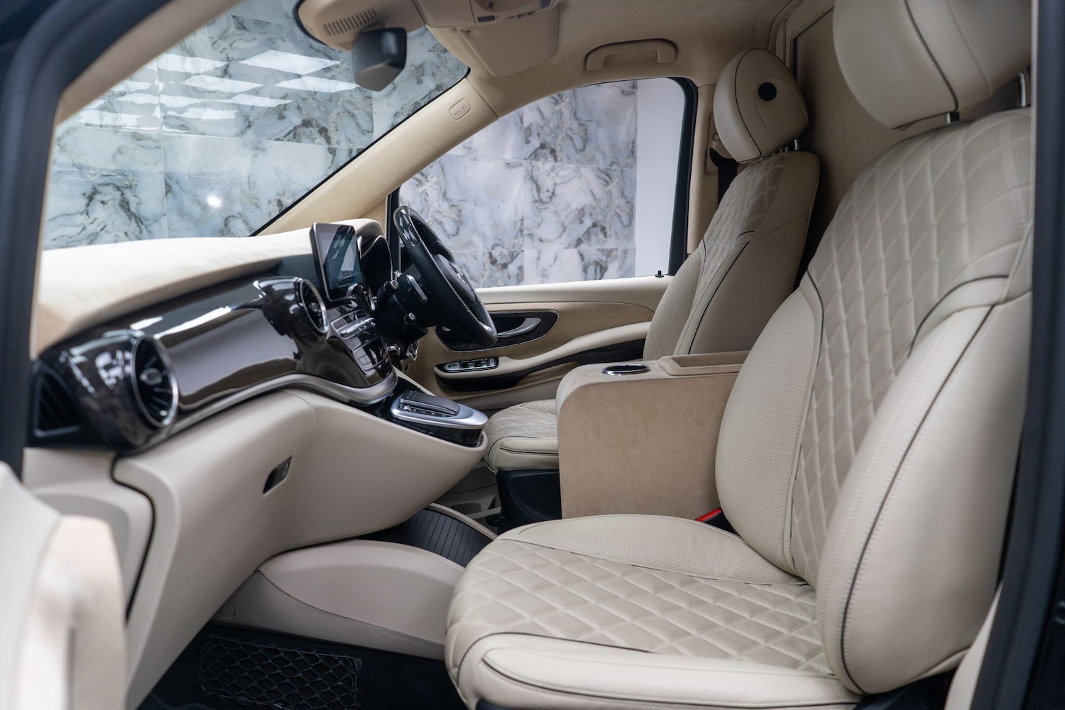 Used Mercedes-Benz V-Class 2022 for sale - 76992722: Photo 11