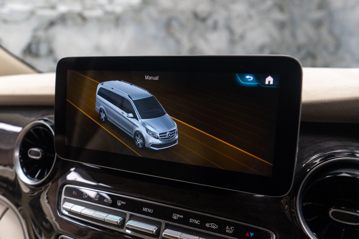 Used Mercedes-Benz V-Class 2022 for sale - 76992722: Photo 18