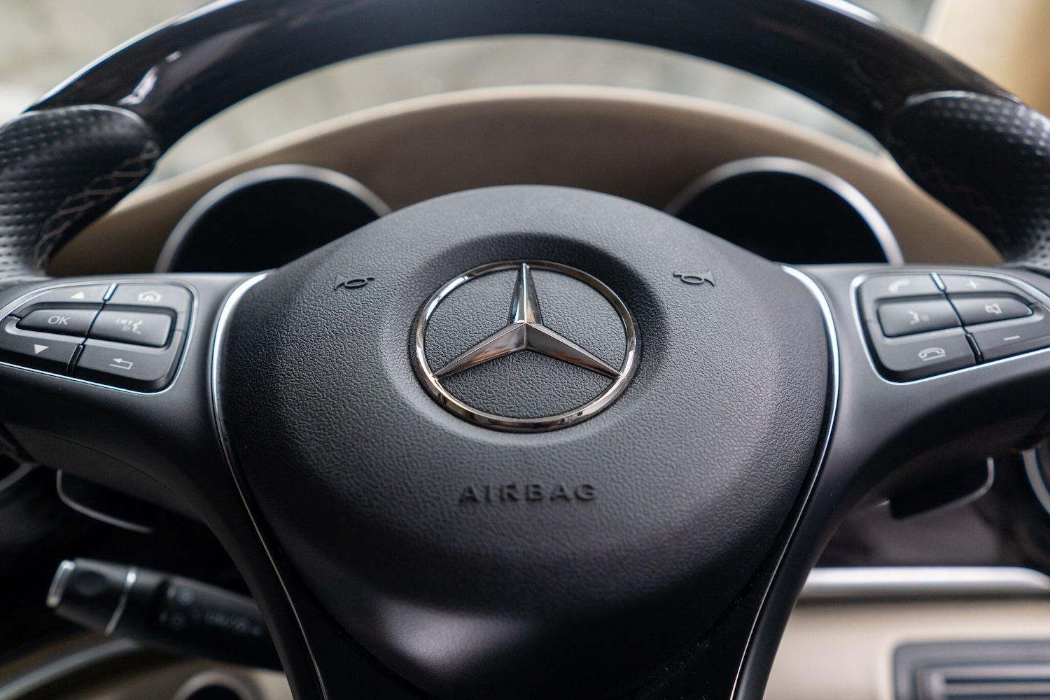 Used Mercedes-Benz V-Class 2022 for sale - 76992722: Photo 25