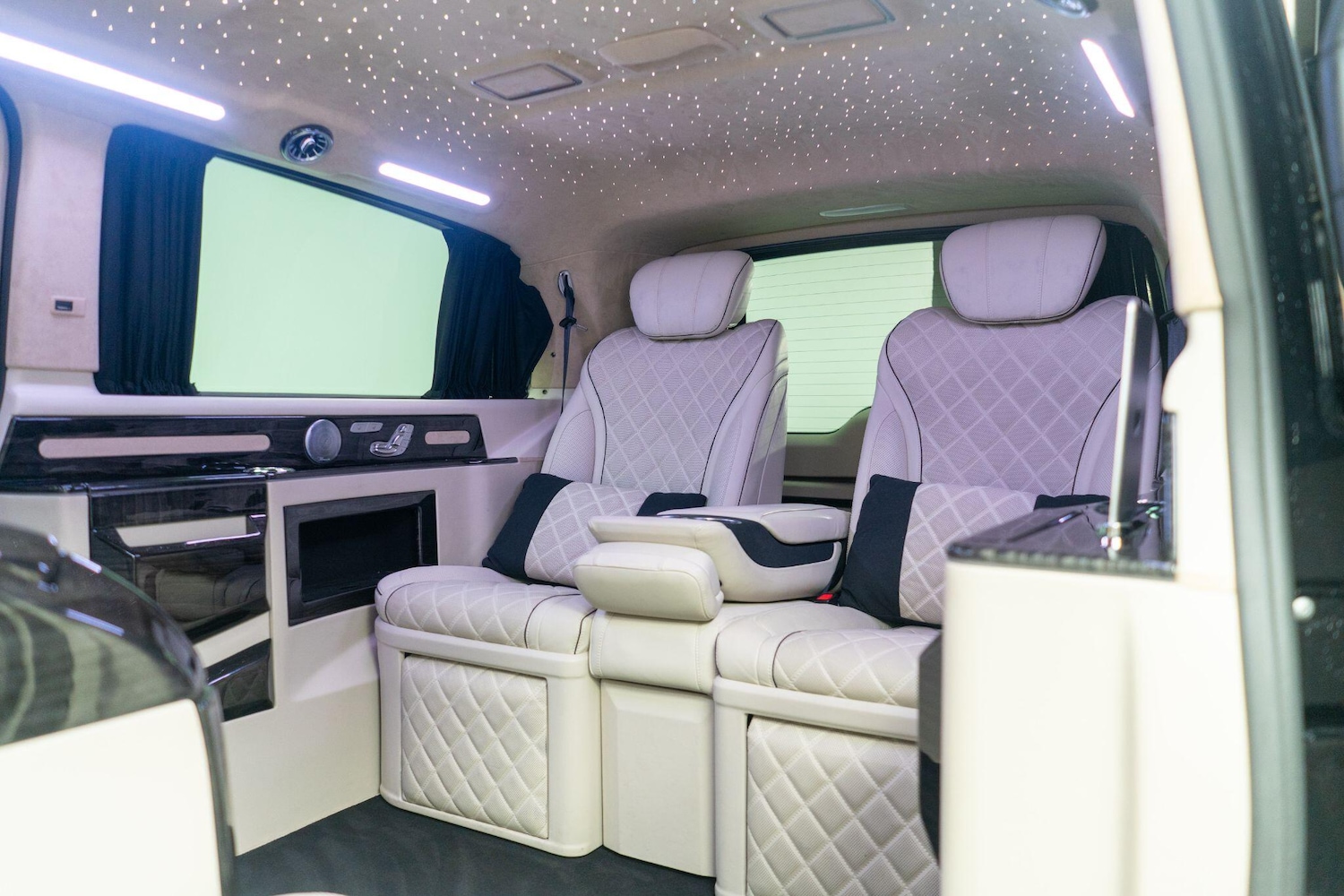 Used Mercedes-Benz V-Class 2022 for sale - 76992722: Photo 33