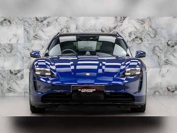 Used Porsche Taycan 2021 for sale - 75978345: Photo