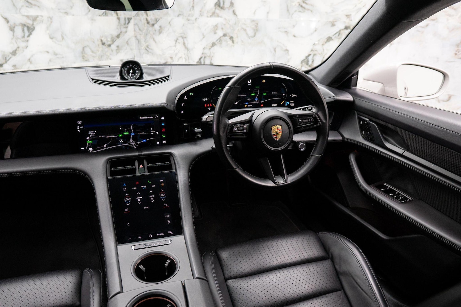 Used Porsche Taycan 2021 for sale - 77021039: Photo 11