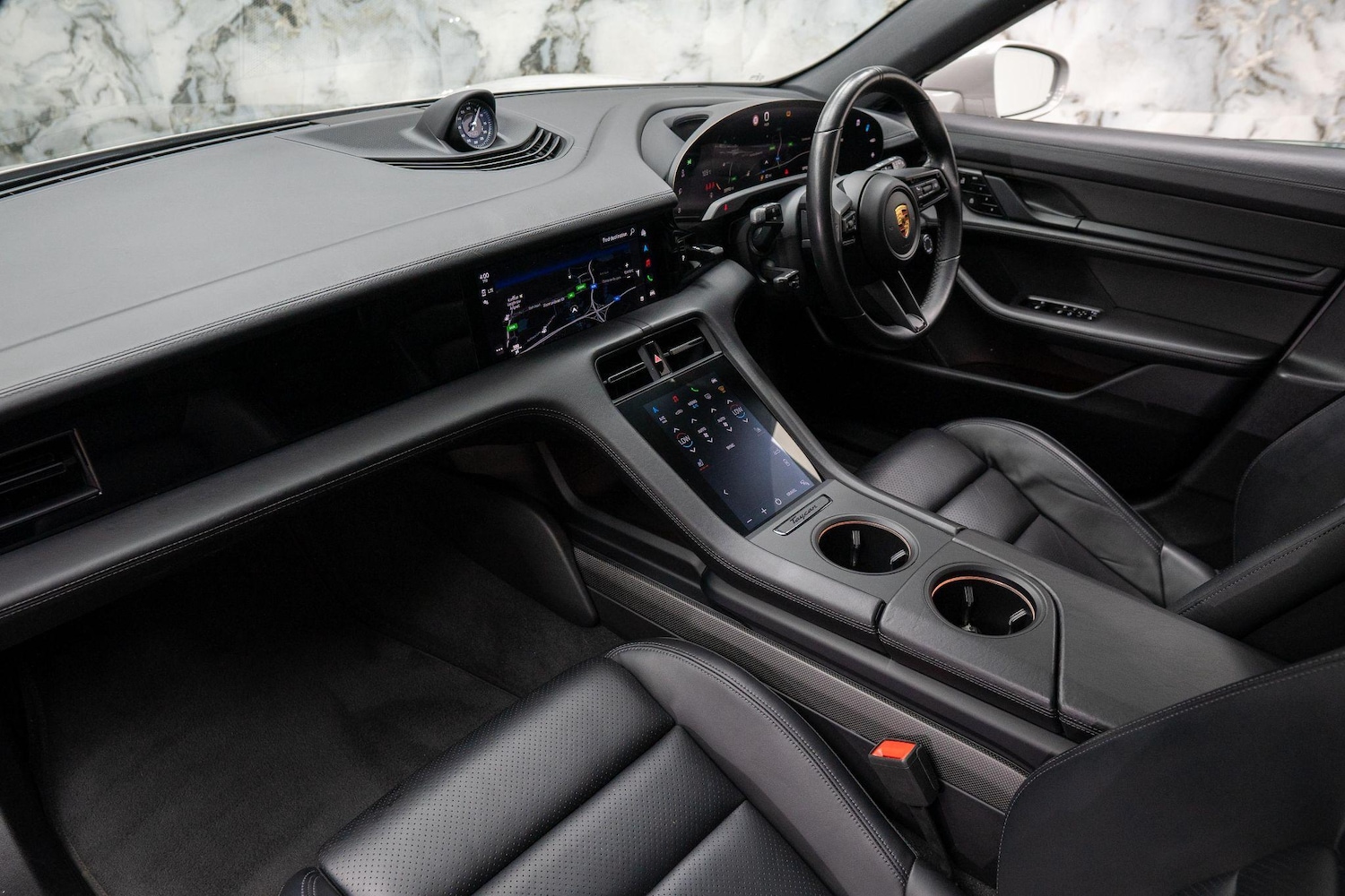 Used Porsche Taycan 2021 for sale - 77021039: Photo 12