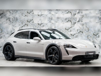 Used Porsche Taycan 2021 for sale - 77021039: Photo