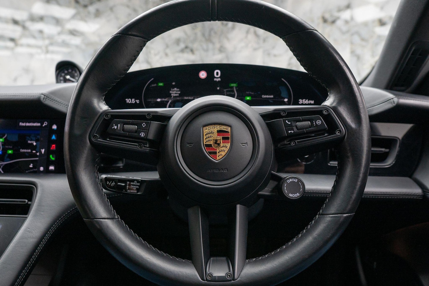 Used Porsche Taycan 2021 for sale - 77021039: Photo 26