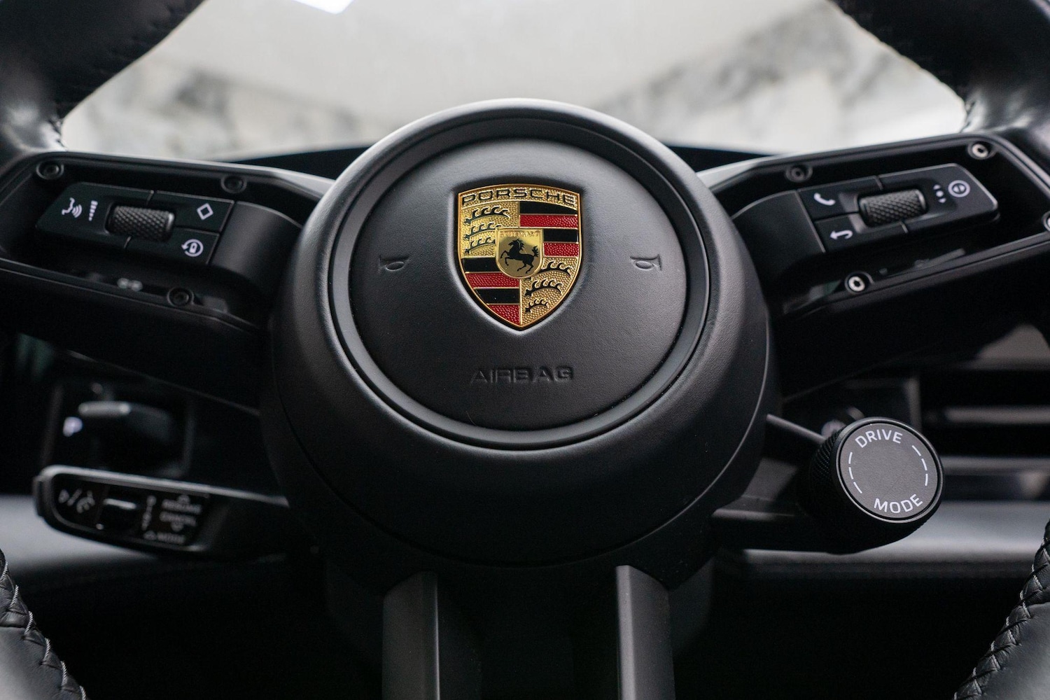 Used Porsche Taycan 2021 for sale - 77021039: Photo 28