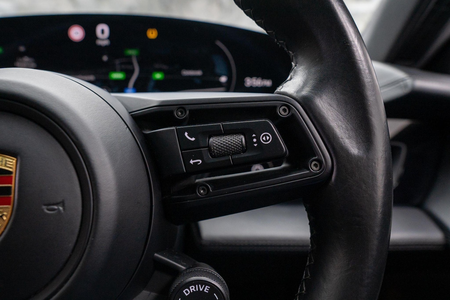 Used Porsche Taycan 2021 for sale - 77021039: Photo 29