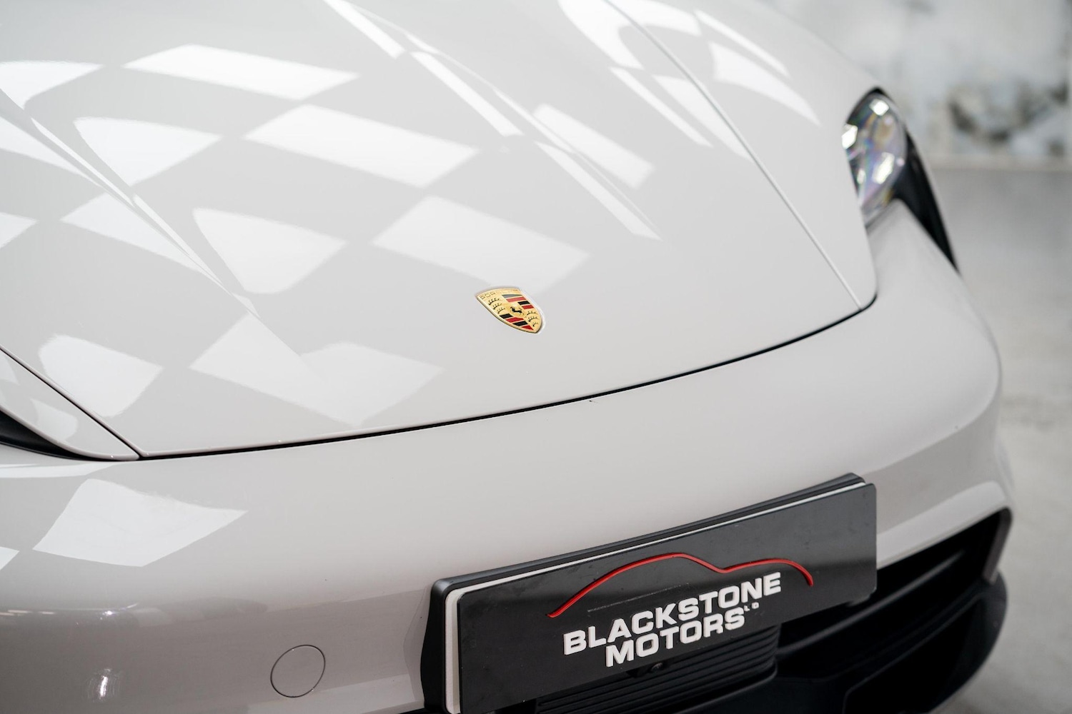 Used Porsche Taycan 2021 for sale - 77021039: Photo 39