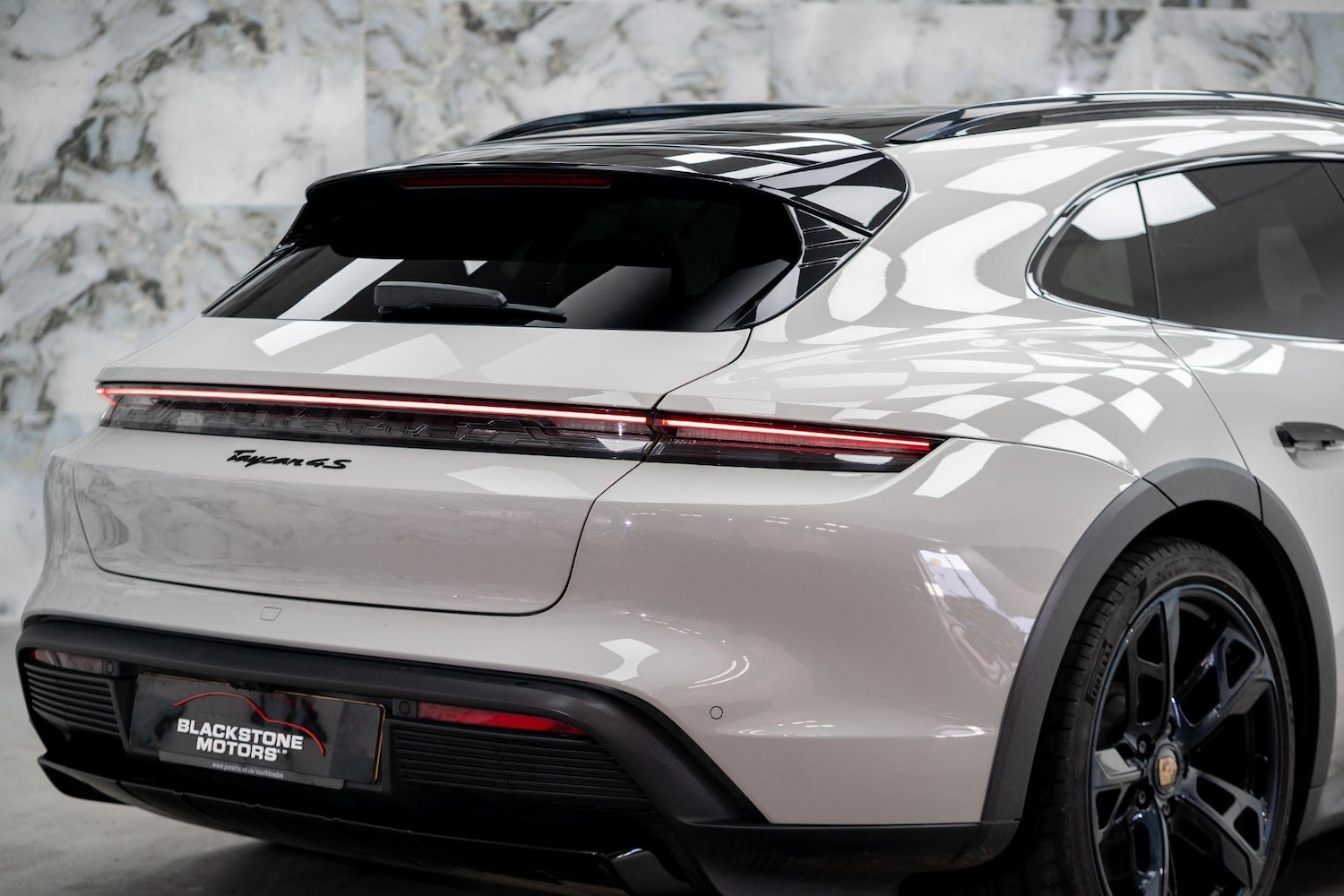 Used Porsche Taycan 2021 for sale - 77021039: Photo 40