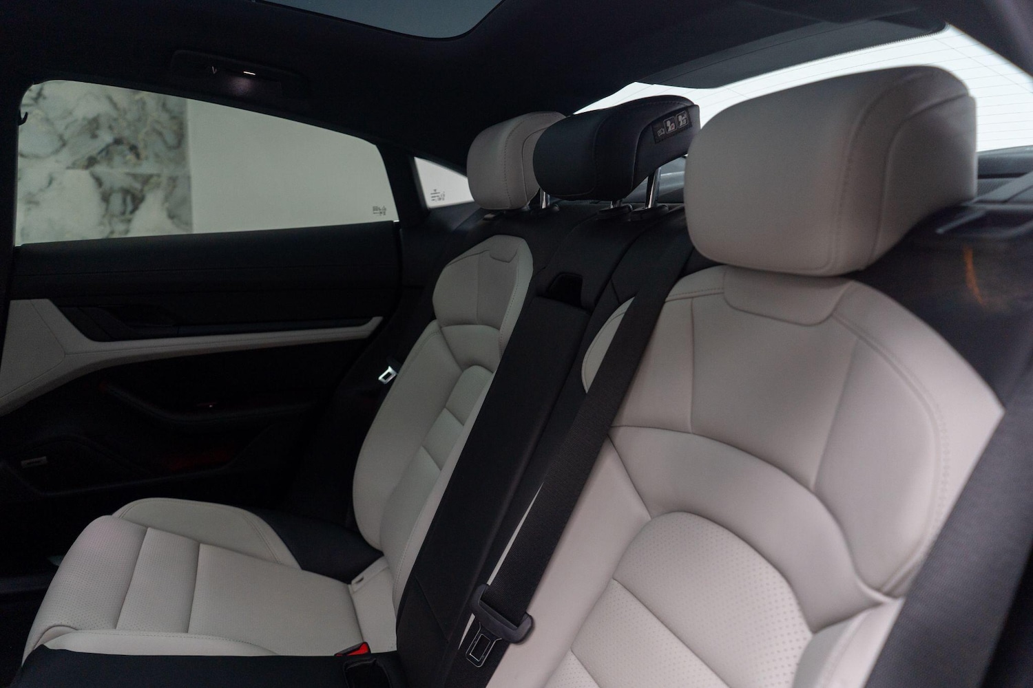 Used Porsche Taycan for sale - 76572781: Photo 18