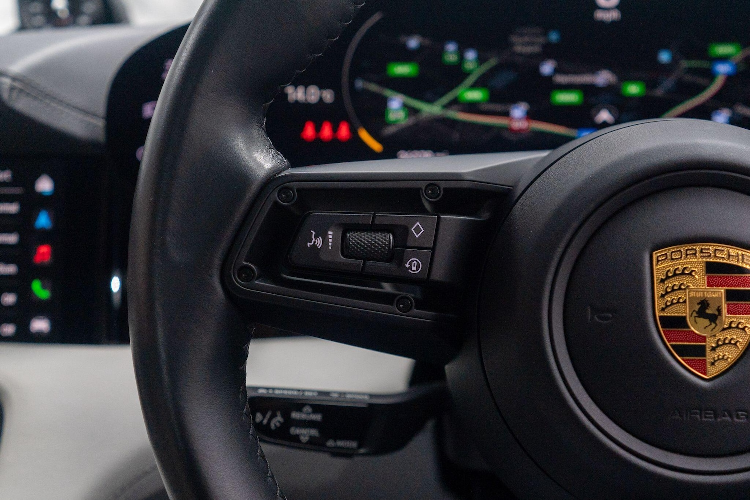 Used Porsche Taycan for sale - 76572781: Photo 31