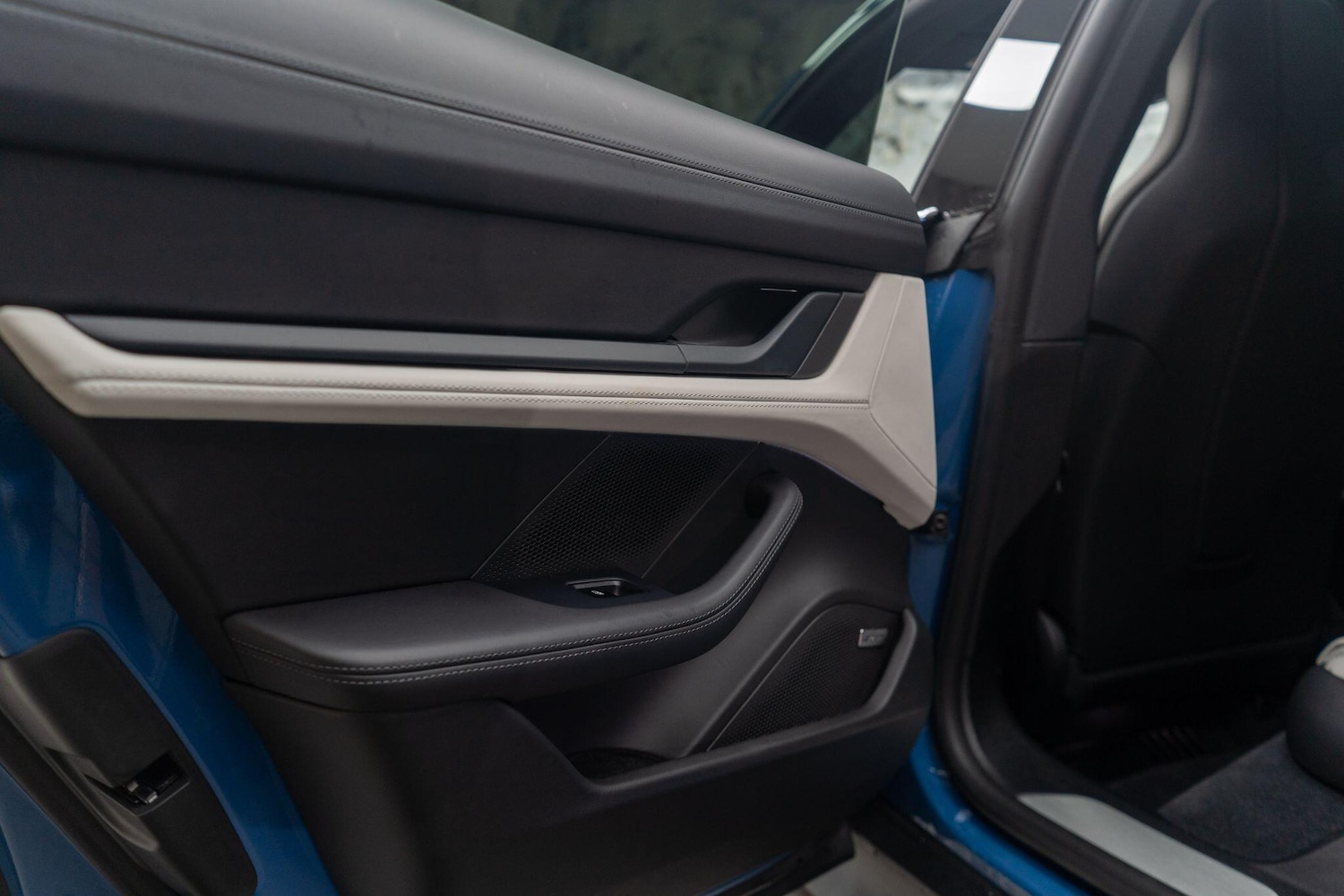 Used Porsche Taycan for sale - 76572781: Photo 40