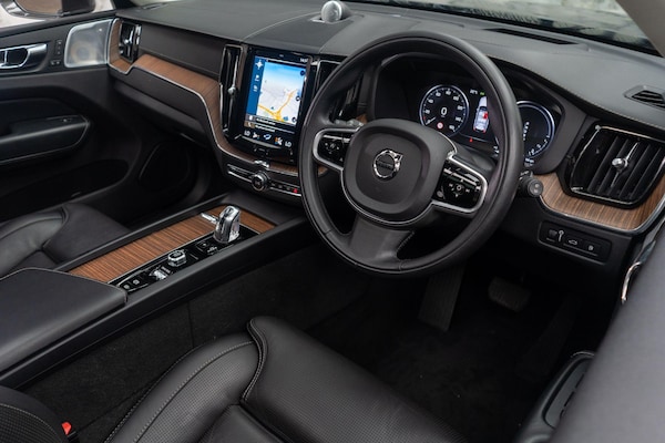 Used Volvo XC60 2018 for sale - 75478030: Photo 11