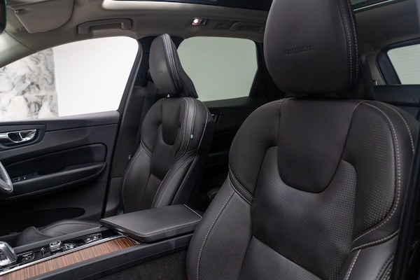 Used Volvo XC60 2018 for sale - 75478030: Photo 17