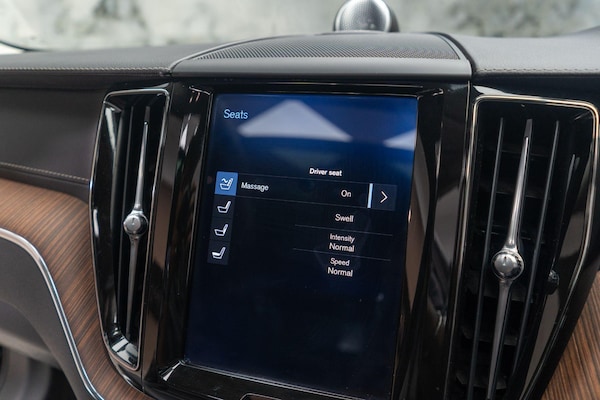 Used Volvo XC60 2018 for sale - 75478030: Photo 29