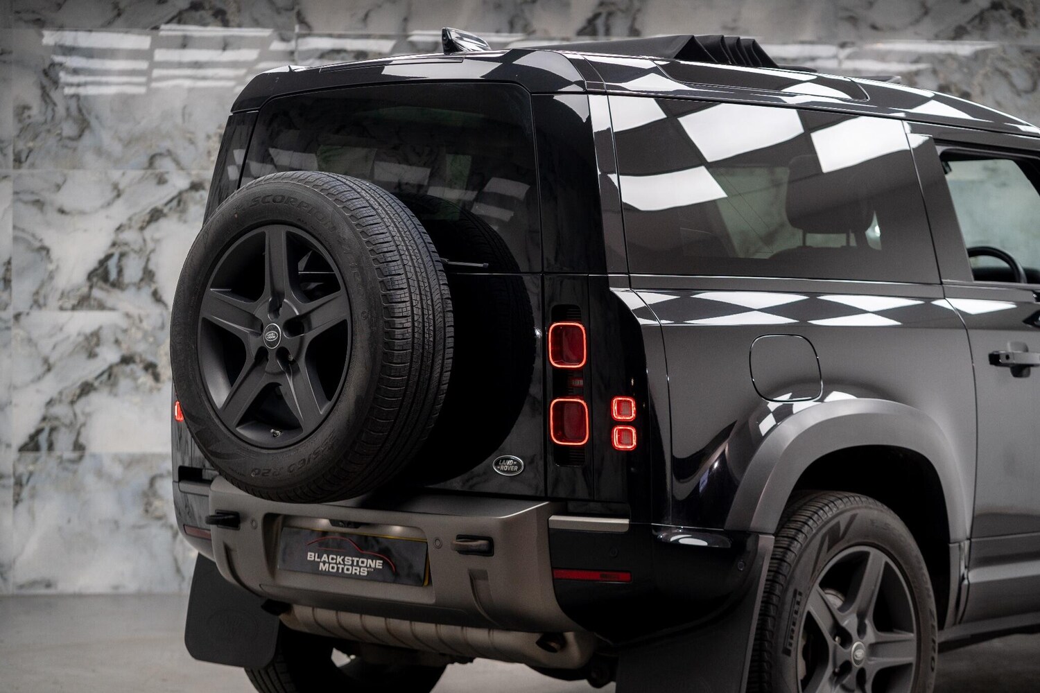 Used Land Rover Defender 2021 for sale - 77456388: Photo 11