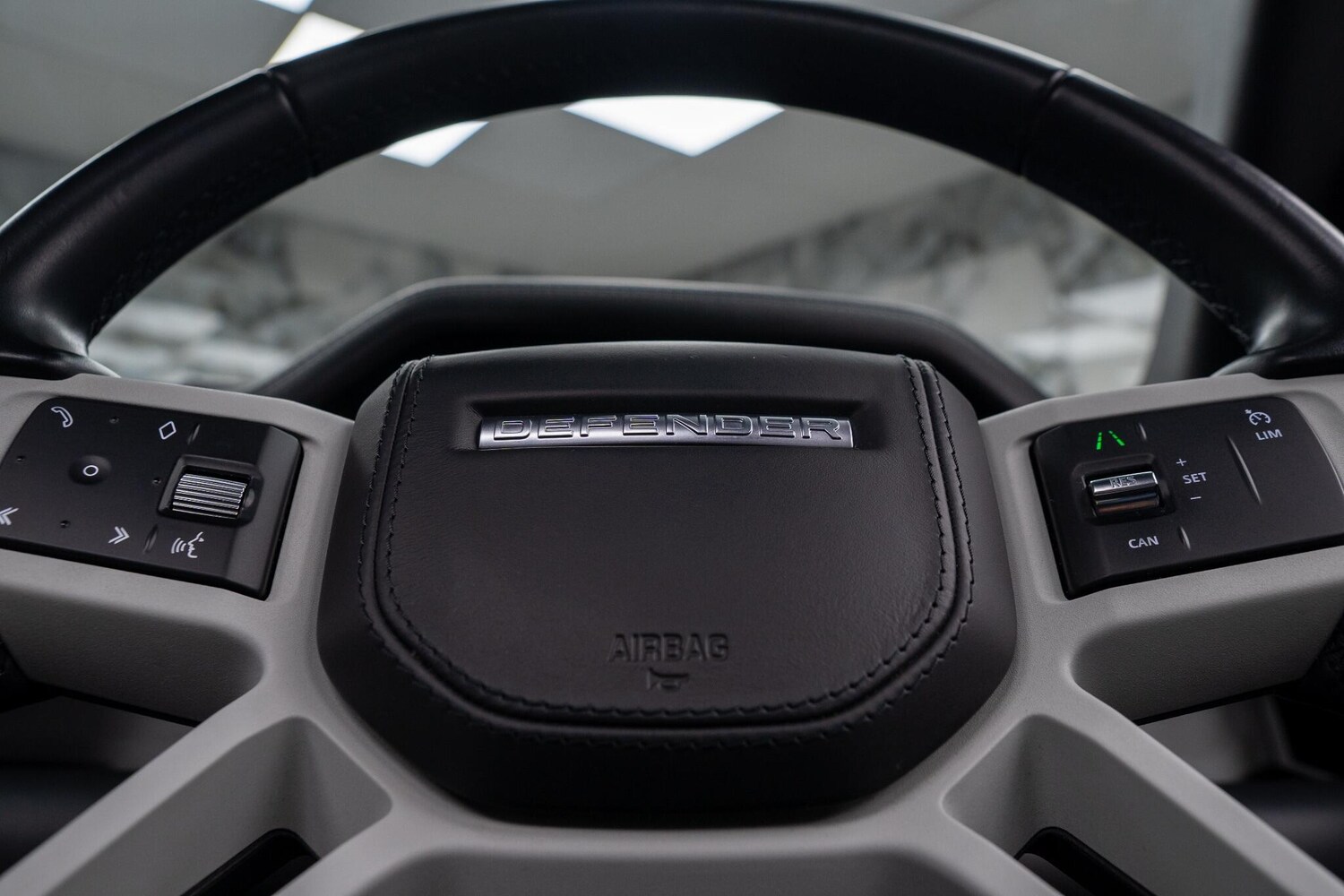 Used Land Rover Defender 2021 for sale - 77456388: Photo 18