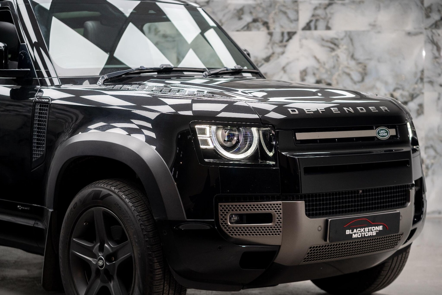 Used Land Rover Defender 2021 for sale - 77456388: Photo 2