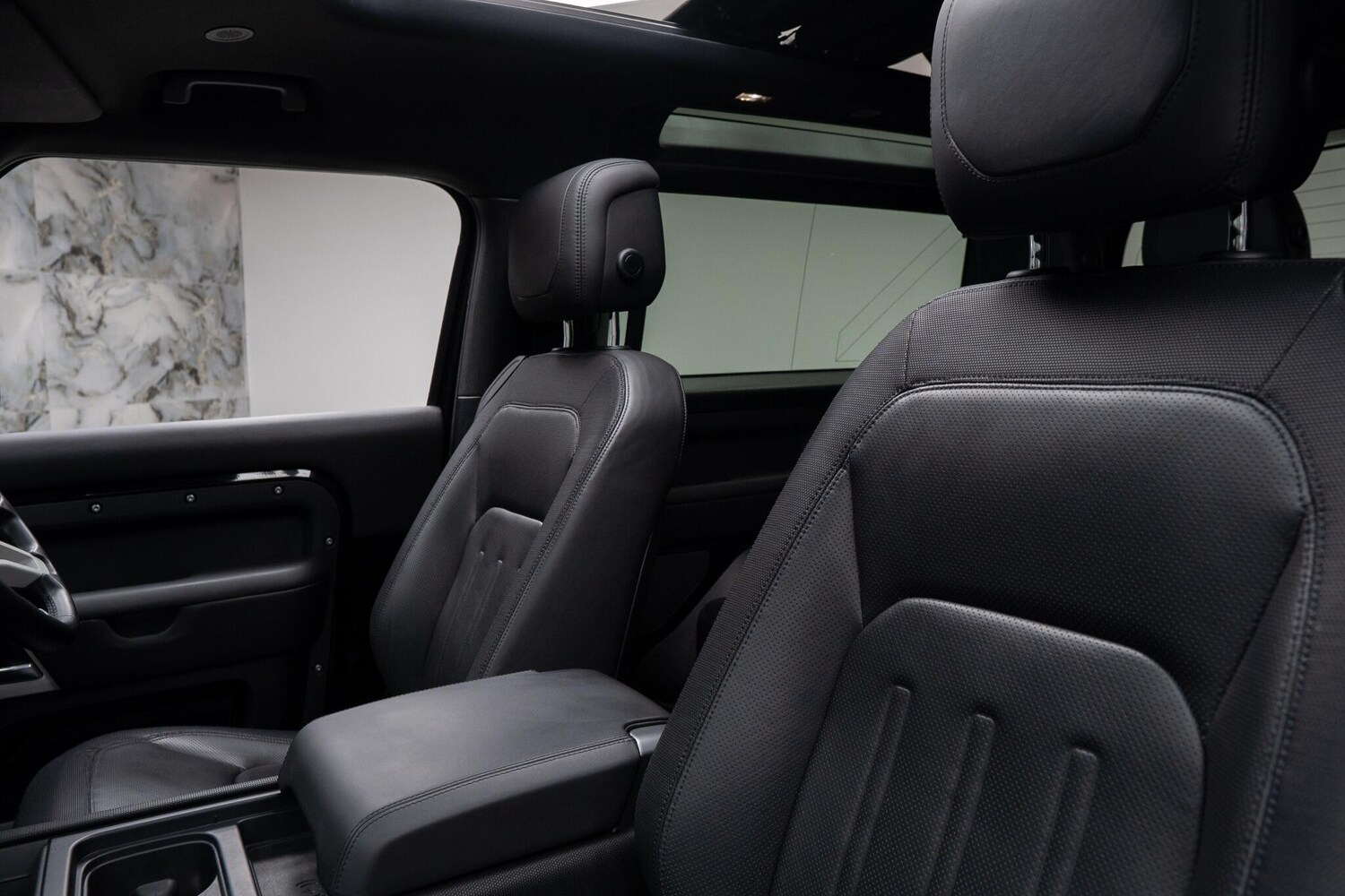 Used Land Rover Defender 2021 for sale - 77456388: Photo 35