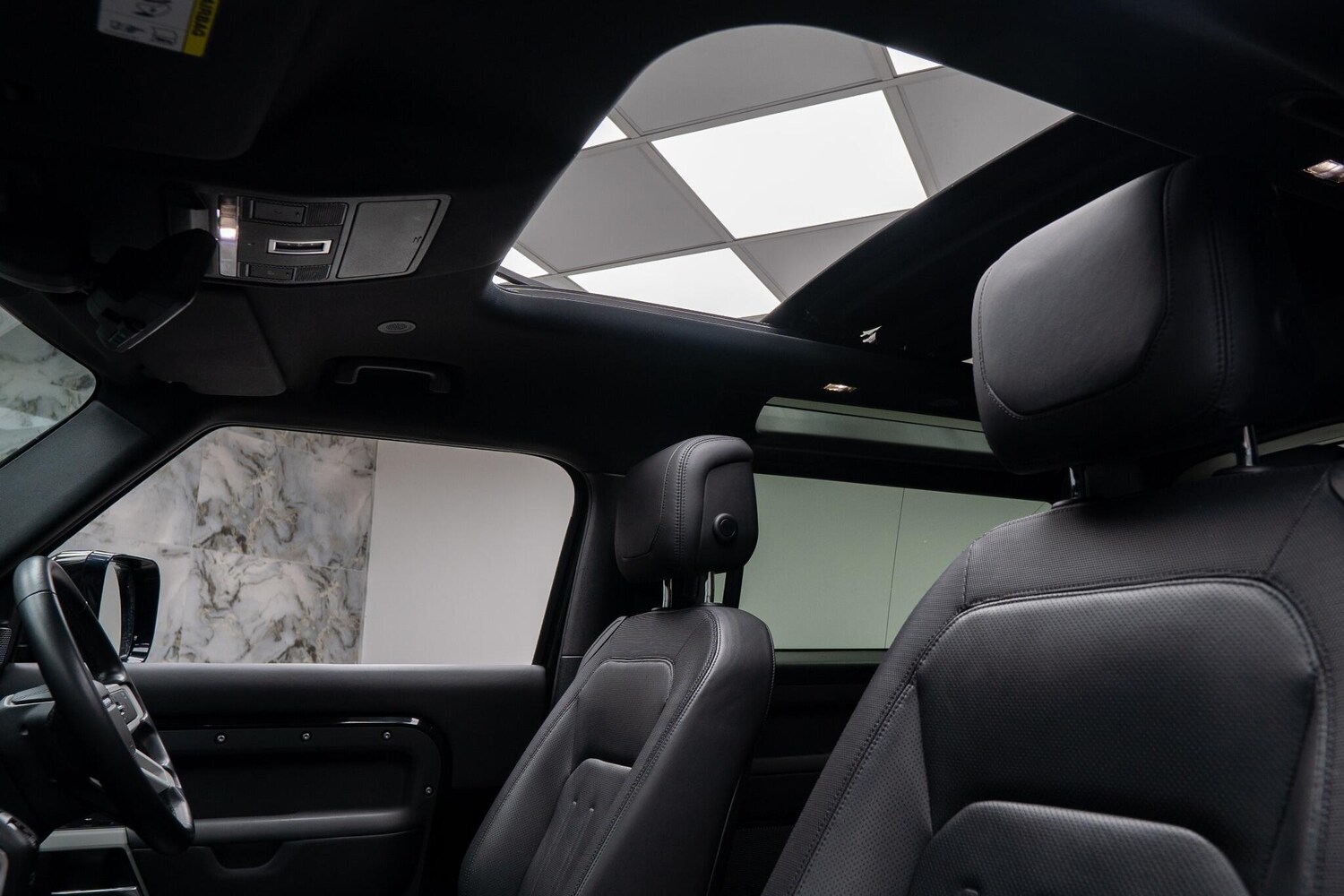 Used Land Rover Defender 2021 for sale - 77456388: Photo 36