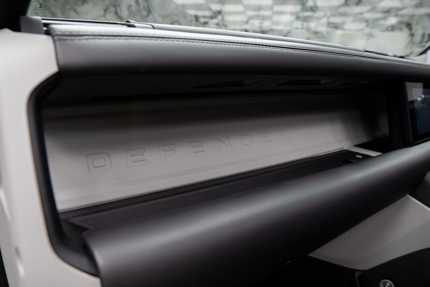 Used Land Rover Defender 2021 for sale - 77456388: Photo 38