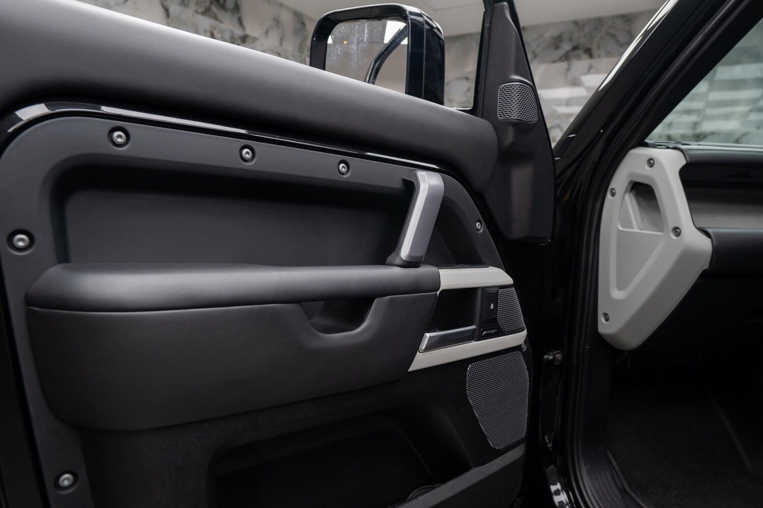 Used Land Rover Defender 2021 for sale - 77456388: Photo 39