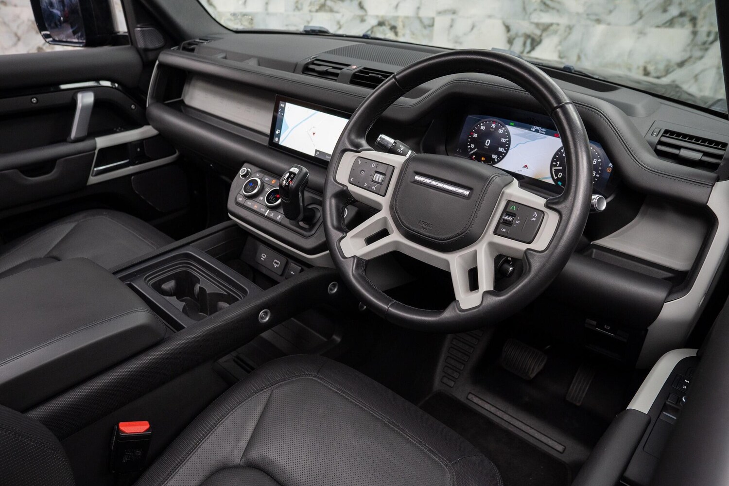 Used Land Rover Defender 2021 for sale - 77456388: Photo 44