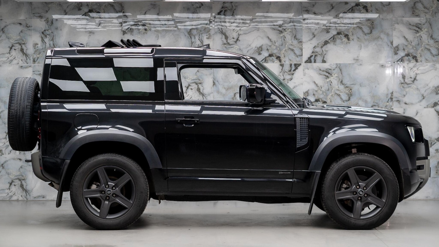 Used Land Rover Defender 2021 for sale - 77456388: Photo 5