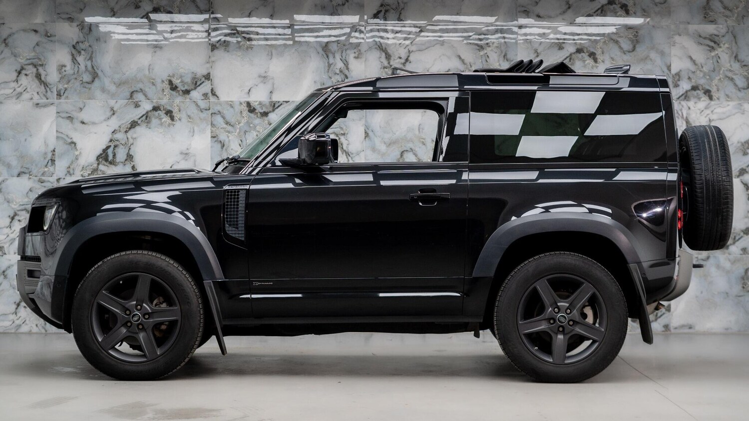 Used Land Rover Defender 2021 for sale - 77456388: Photo 8