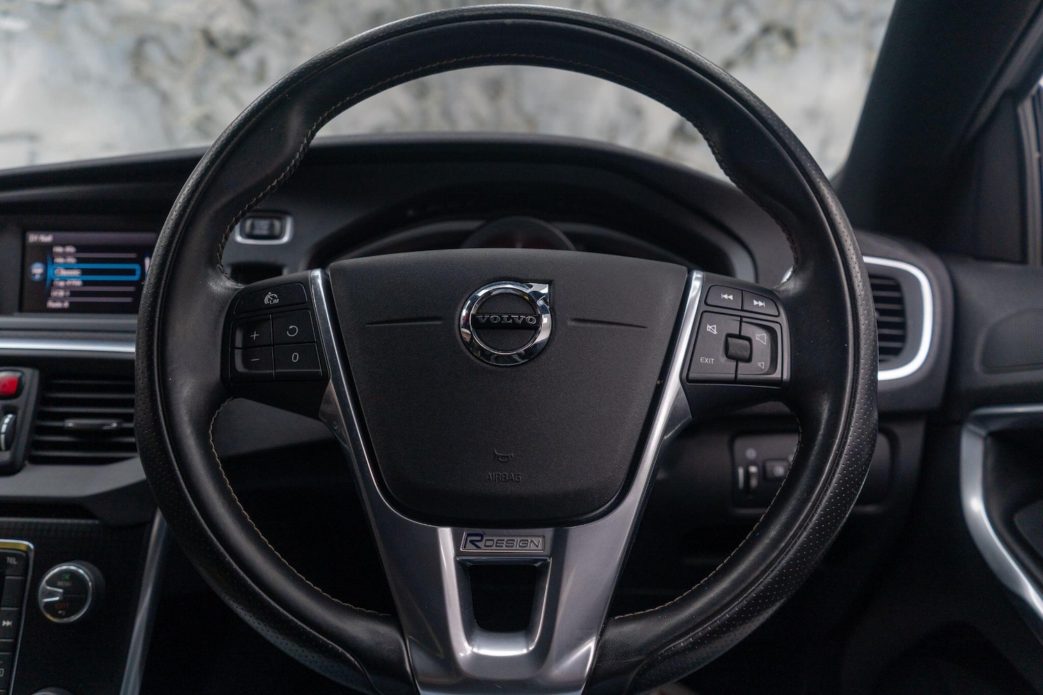 Used Volvo V40 for sale - 77671022: Photo 25