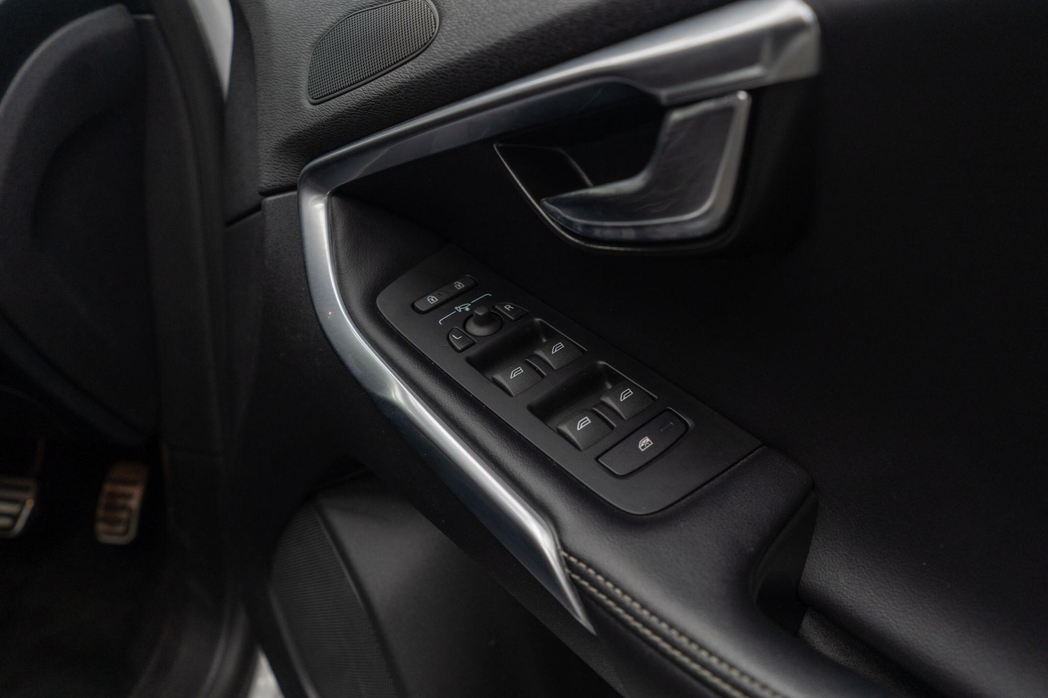 Used Volvo V40 for sale - 77671022: Photo 31