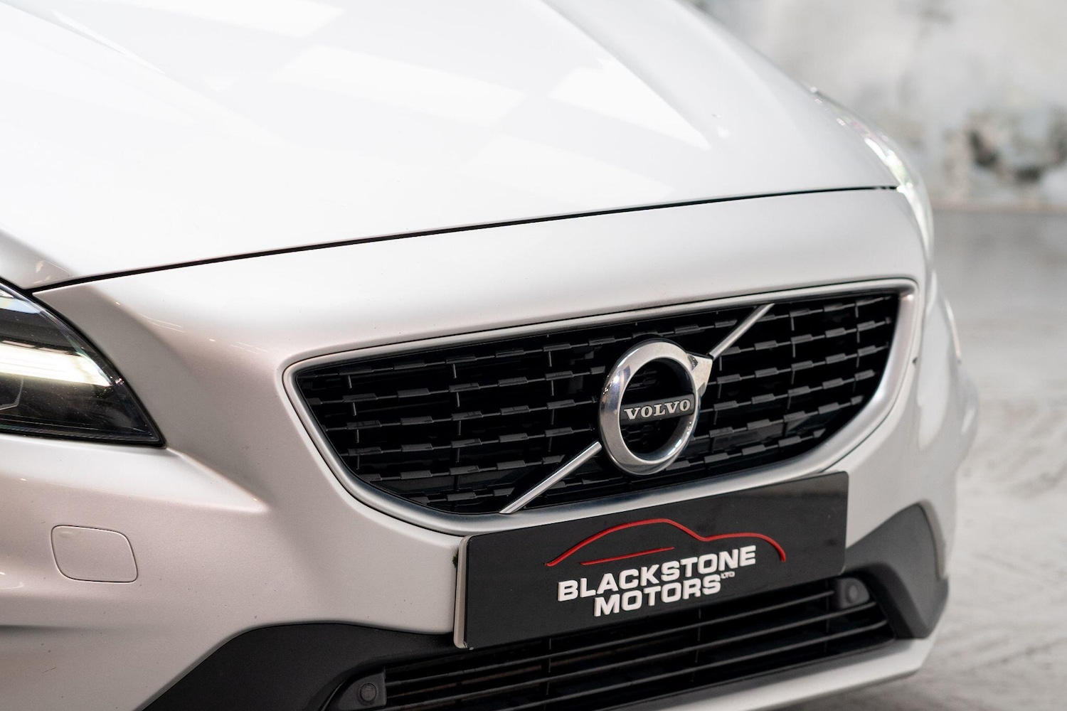 Used Volvo V40 for sale - 77671022: Photo 34